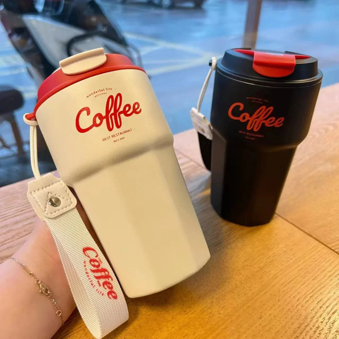 Kaffeebecher Auto