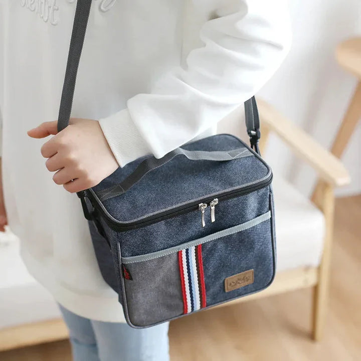 Kleine Kühltasche zum Umhängen