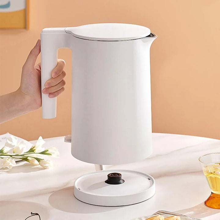 Thermoskanne mit integriertem Wasserkocher